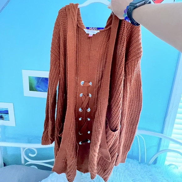 Cross Back Sweater - Picture 1 of 3